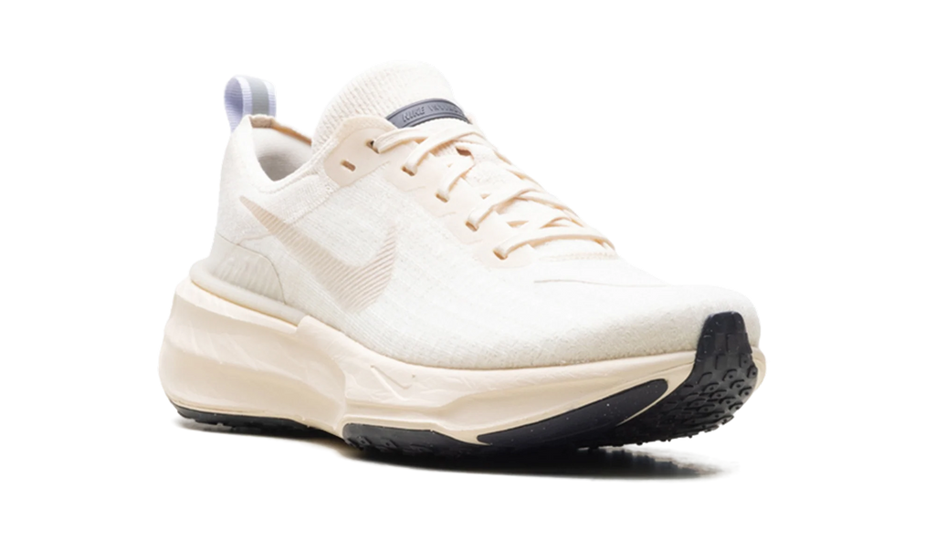 ZoomX Invincible Run 3 "Light Cream" DR2615 200
