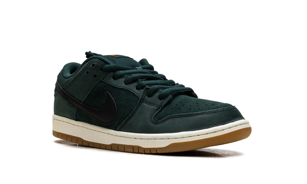 SB Dunk Low Pro "Deep Fir" FJ1674 300