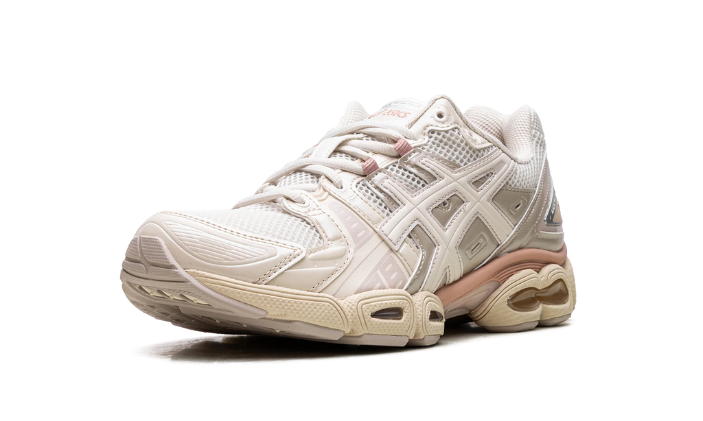 Gel Nimbus 9 WMNS "Pale Oak / Cream" 1202A278 201