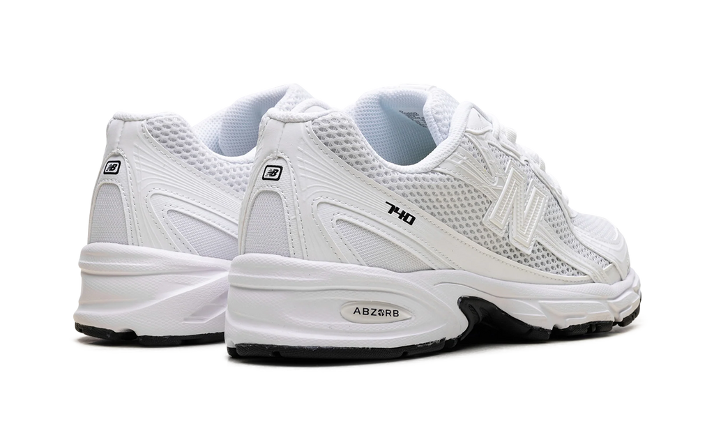 740 "Triple White" U740WW2