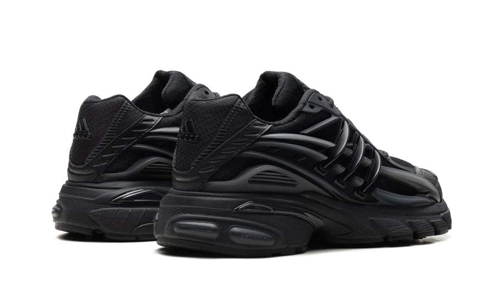 Adistar Jellyfish "Pharrell Williams - Triple Black" KJ3841