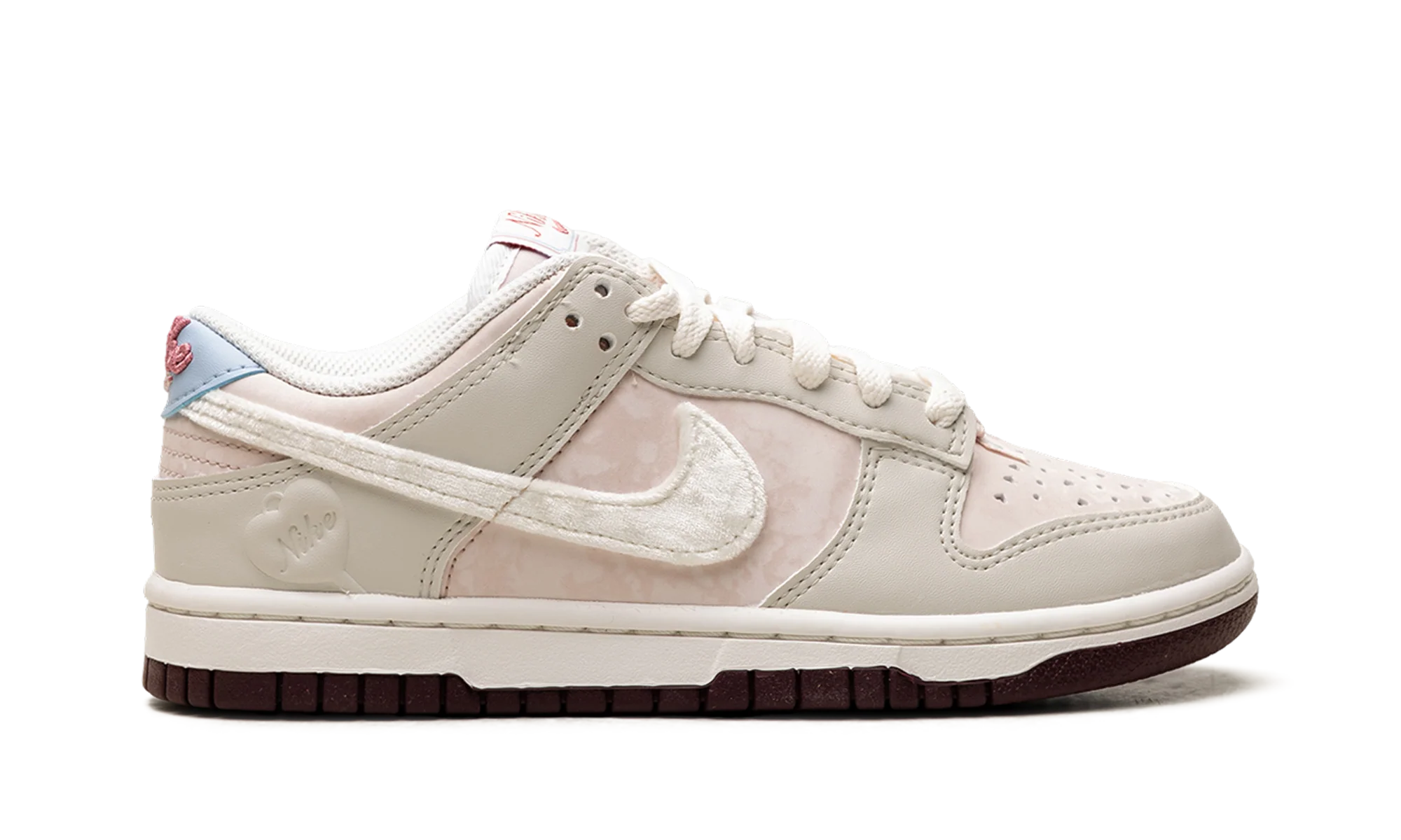 Nike Dunk Low WMNS "Valentine's Day" IQ1145 610