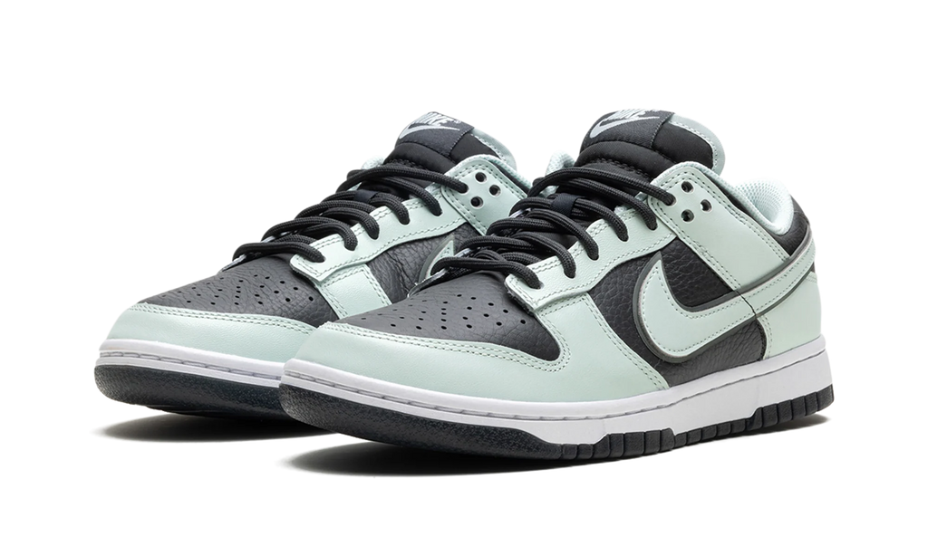 Dunk Low "Dark Smoke Grey / Barely Green" FZ1670 001