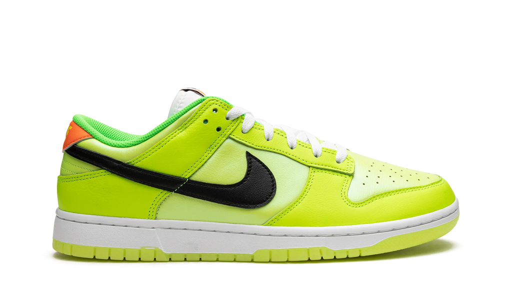 Dunk Low "Glow in the Dark" FJ4610 702