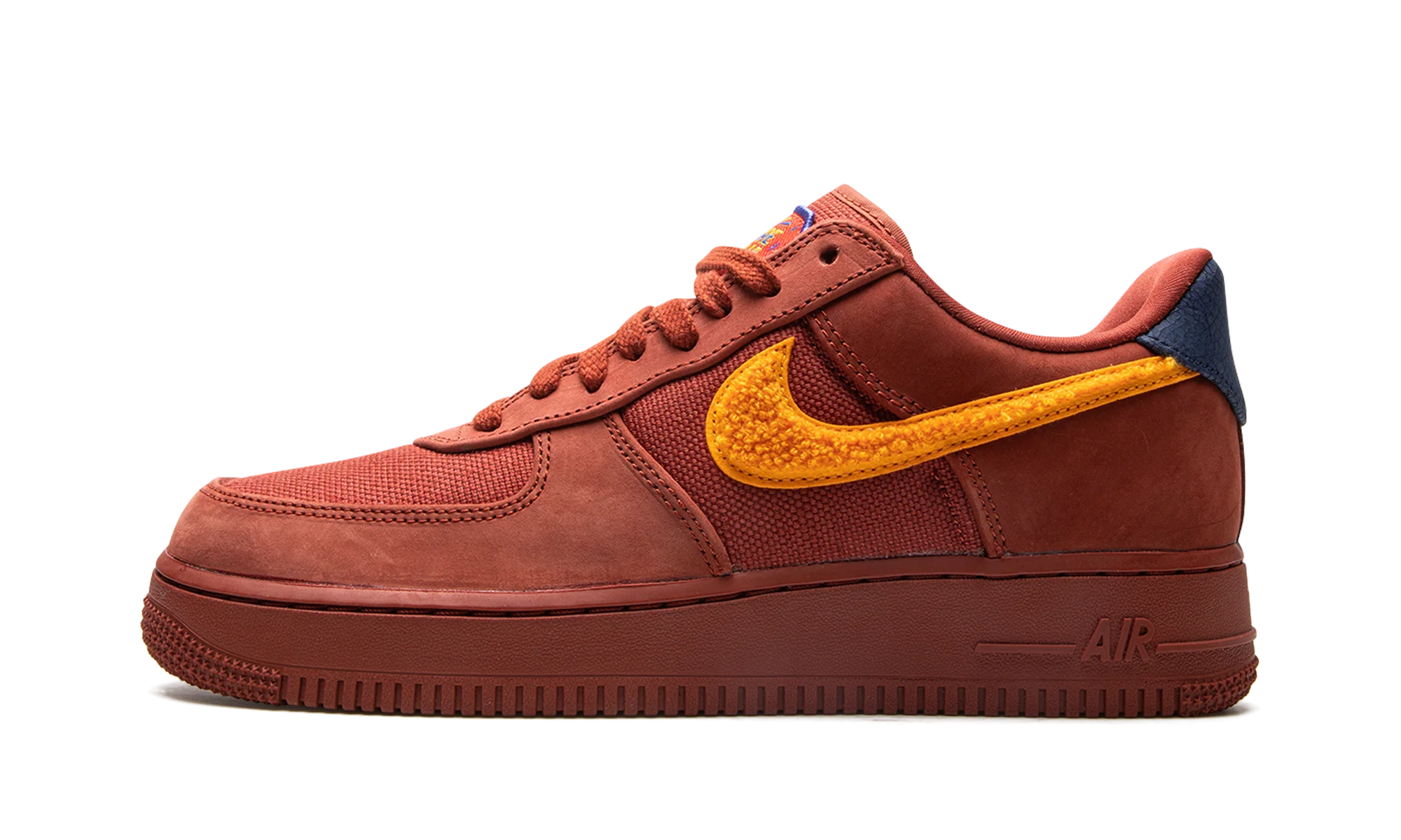 Air Force 1 Low "La Familia" DV5153 600
