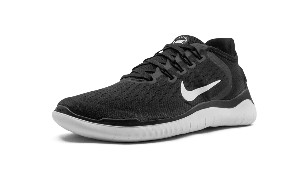 FREE RN 2018 MNS WMNS "BLACK WHITE" 942837 001