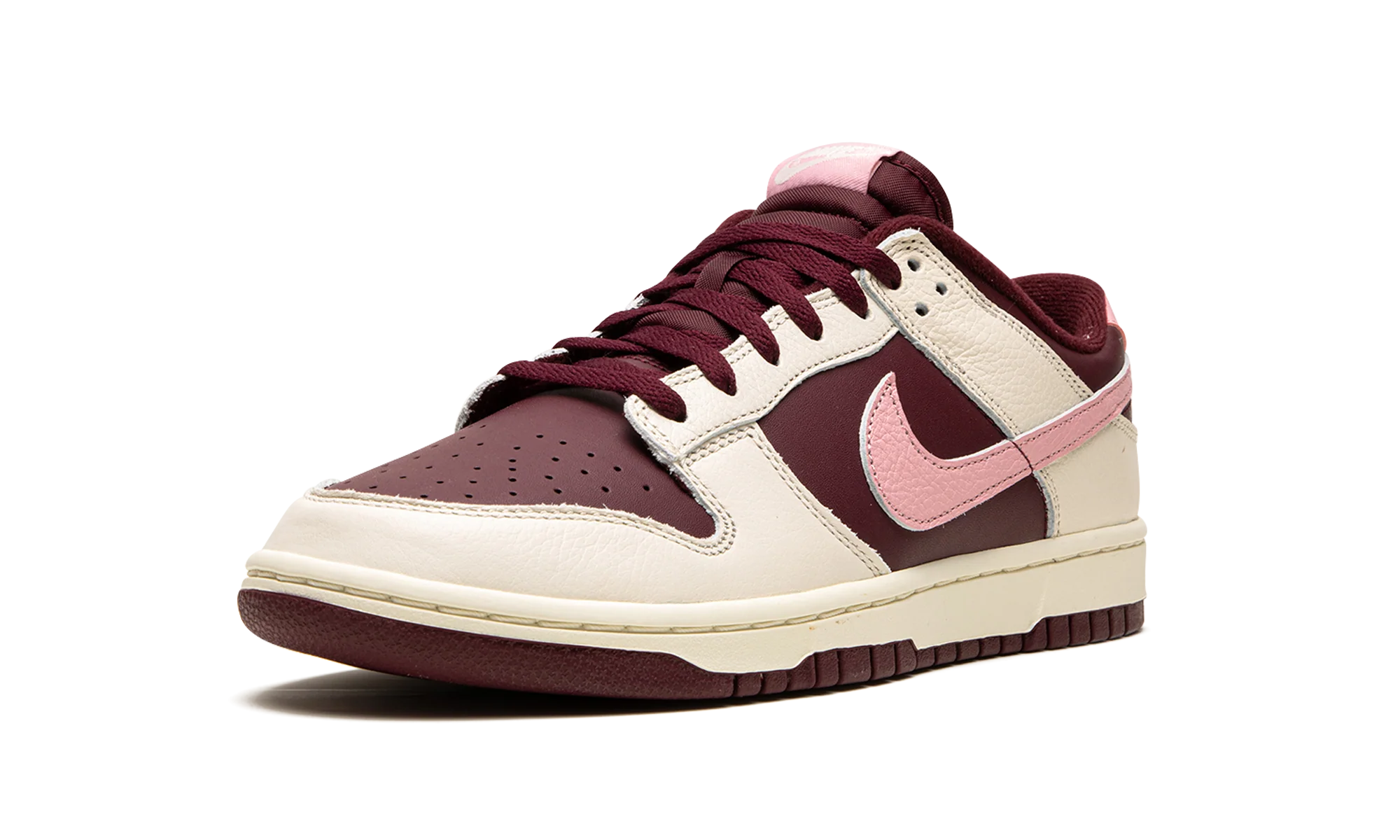 Dunk Low Retro PRM "Valentine's Day 2023" DR9705 100