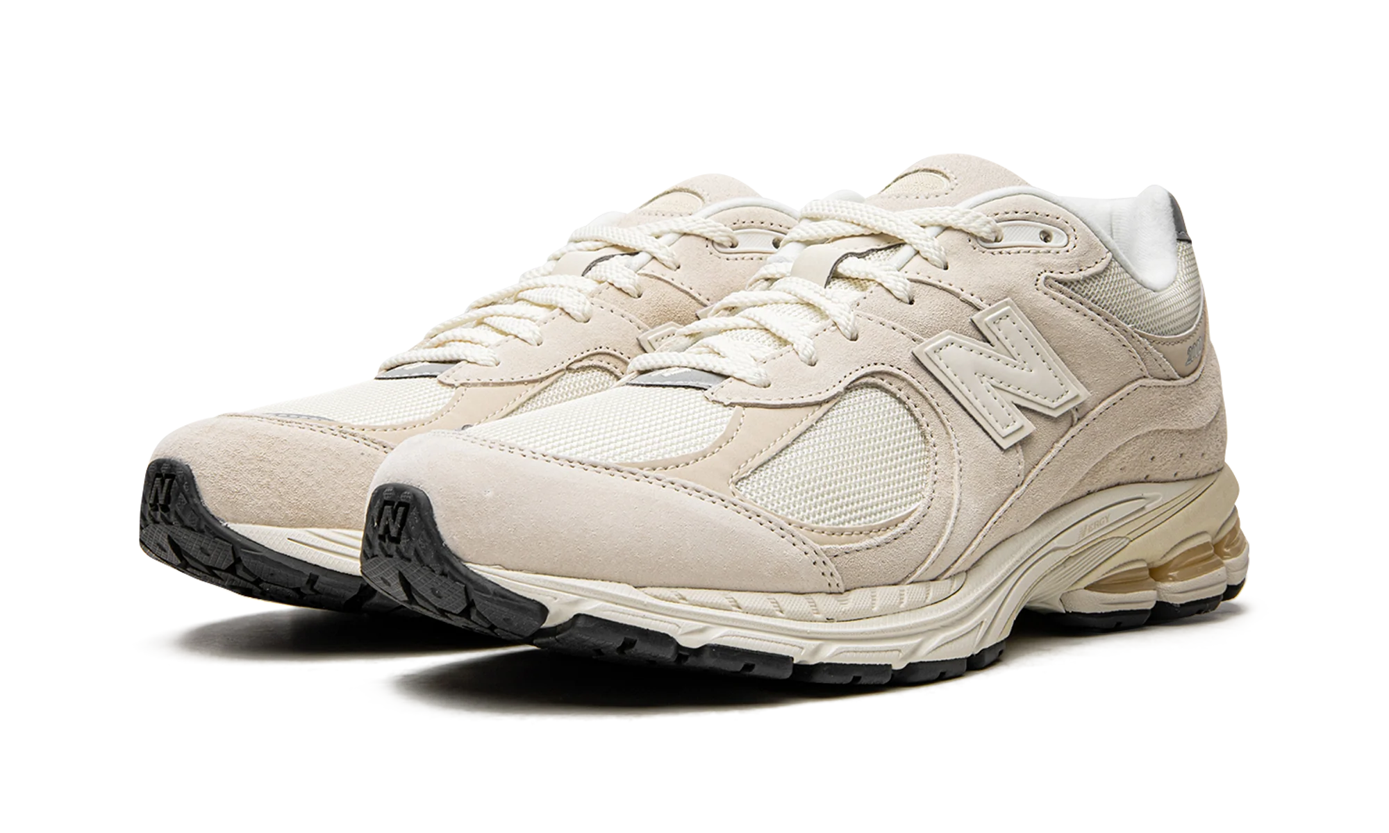 2002R "Calm Taupe" M2002RCC