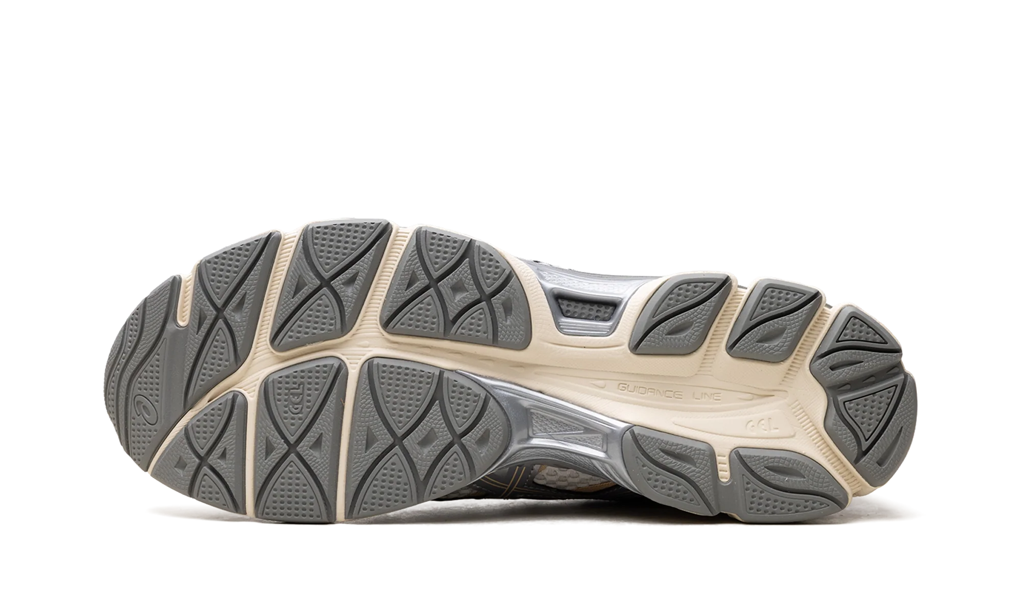 GEL-Cumulus 16 "Cream / Clay Grey" 1203A733 101