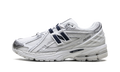 1906R "White / Navy" U1906RCM