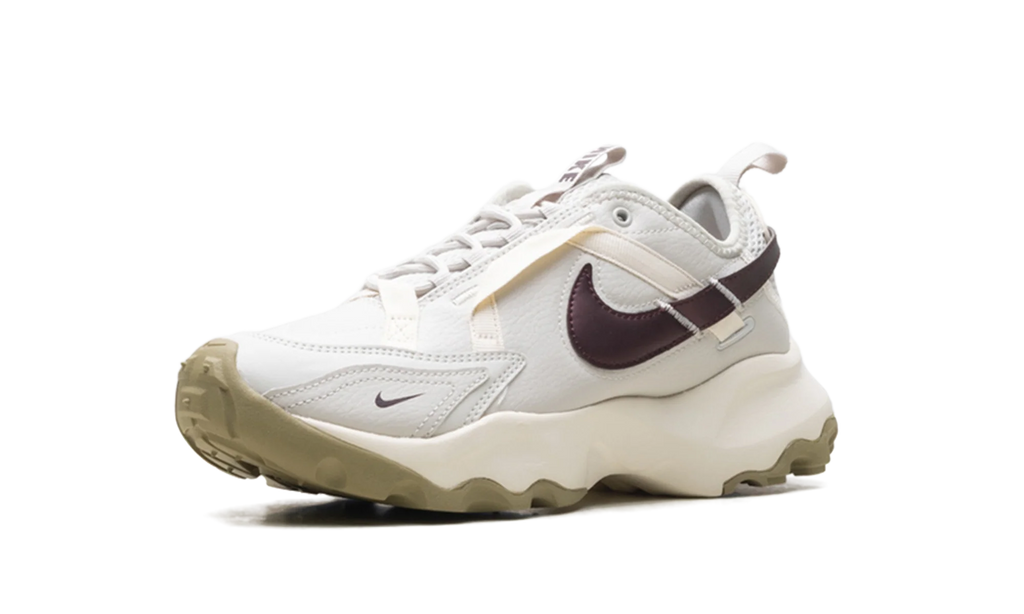 TC 7900 WMNS "Light Bone Burgundy Crush" DD9682 003