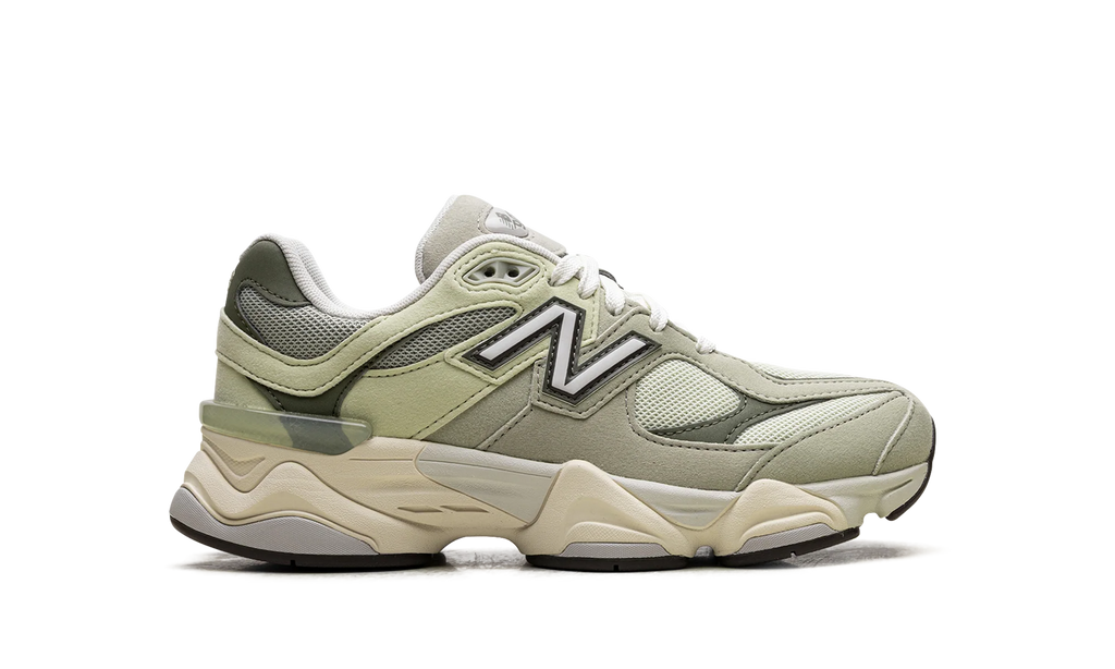 9060 GS "Olivine" GC9060EE