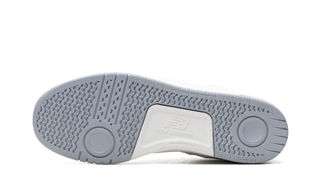 Numeric 425 "White / Platinum" NM425NAS