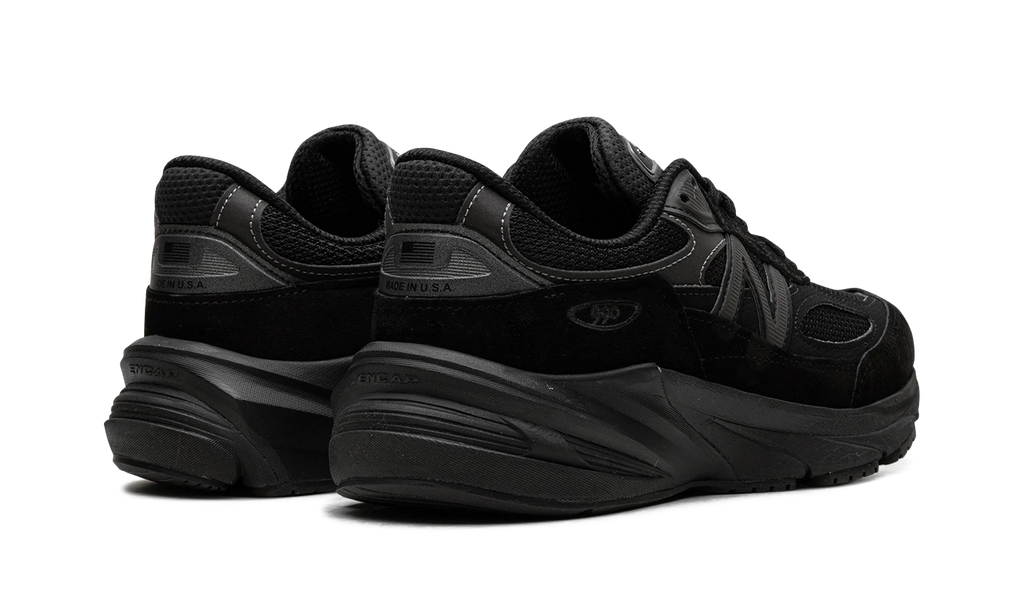 990 v6 "Triple Black" U990BB6