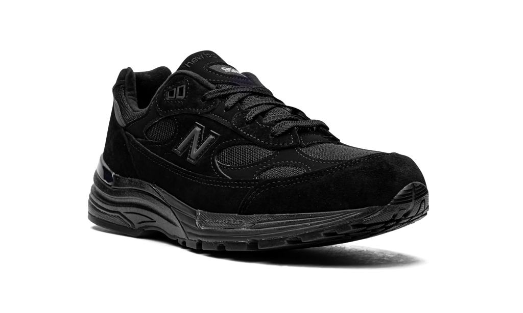 992 "Triple Black" M992EA