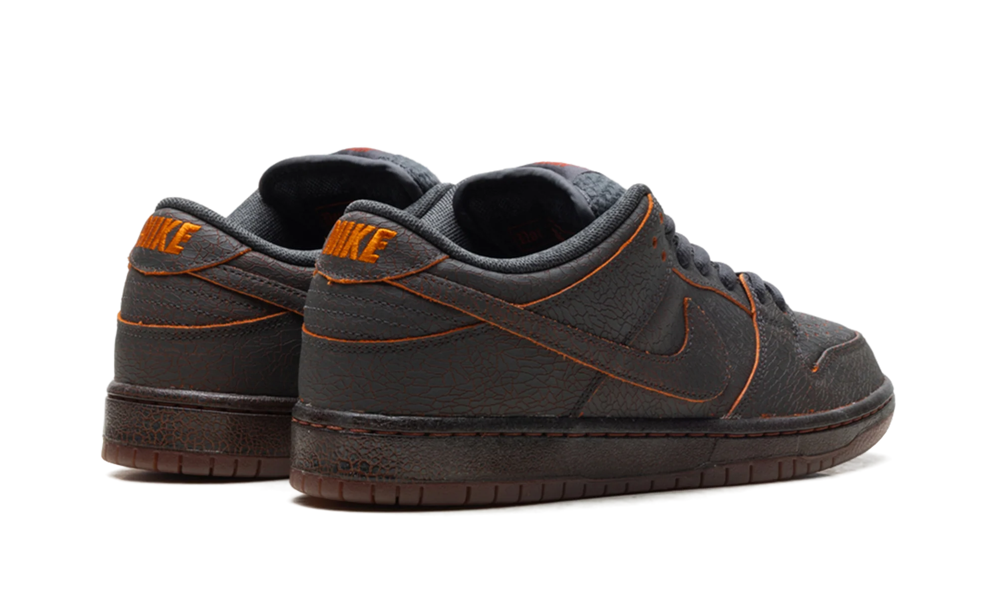 Dunk SB Low "Krampus" HV1668 001