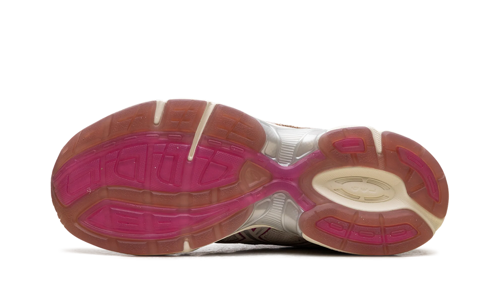 Gel-1130 WMNS "Oatmeal Peyote" 1202A527 250