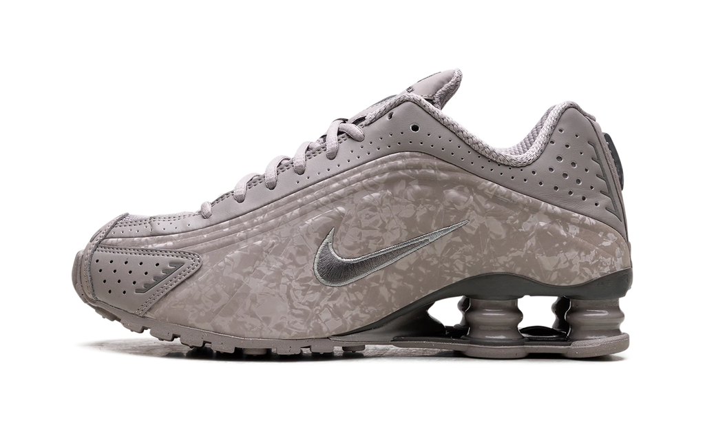 Shox R4 WMNS "Flat Pewter Floral" HV0934 001