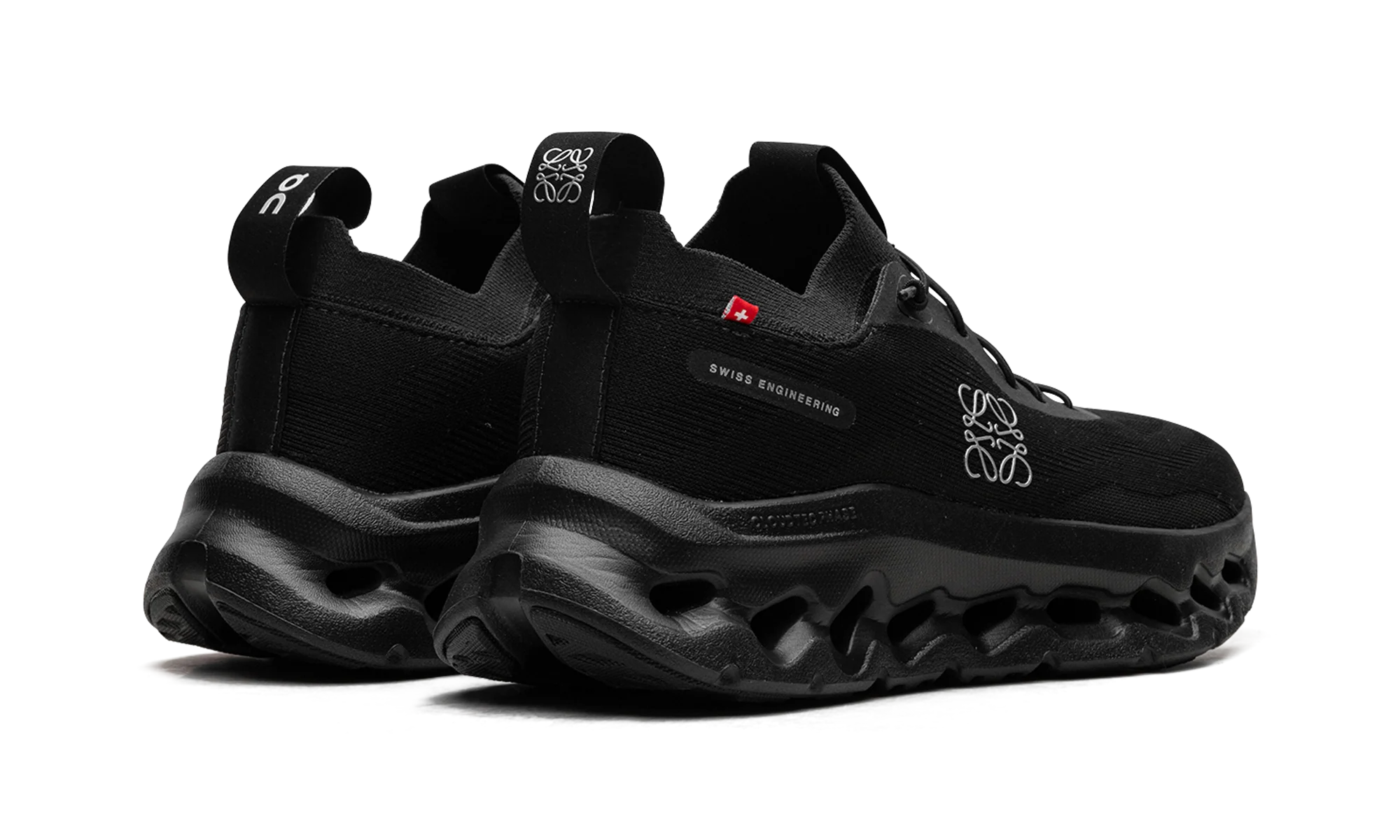 Cloudtilt WMNS "LOEWE All Black" 3WD30310485