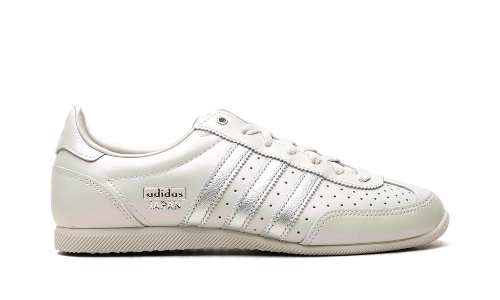 Japan WMNS "Grey One Chalk Pearl" IH1605