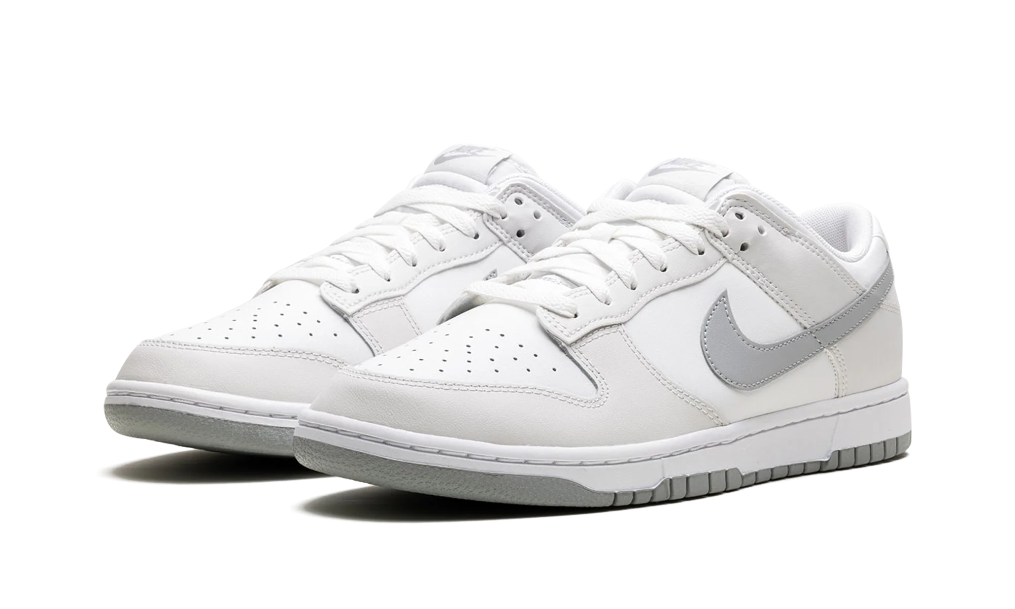 Dunk Low Retro "Summit White Light Smoke Grey" DV0831 106