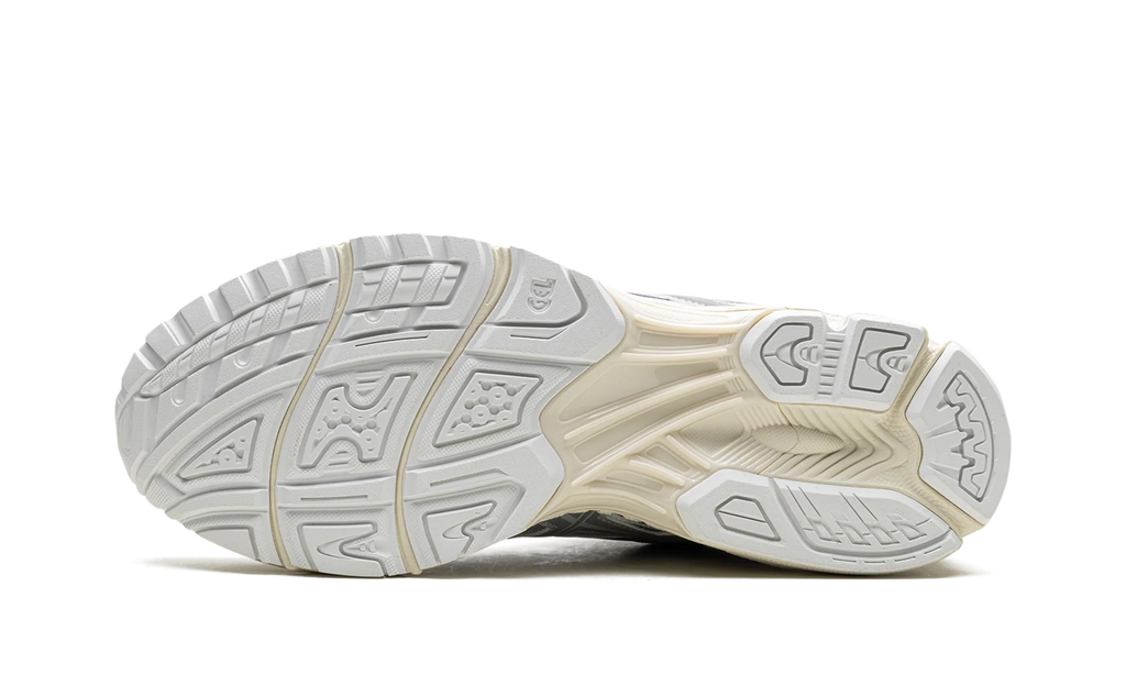 Gel-Nimbus 10.1 "Sheet Rock" 1203A673 100
