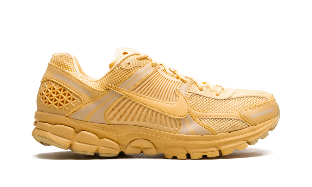Zoom Vomero 5 "Celestial Gold" HF5493 200
