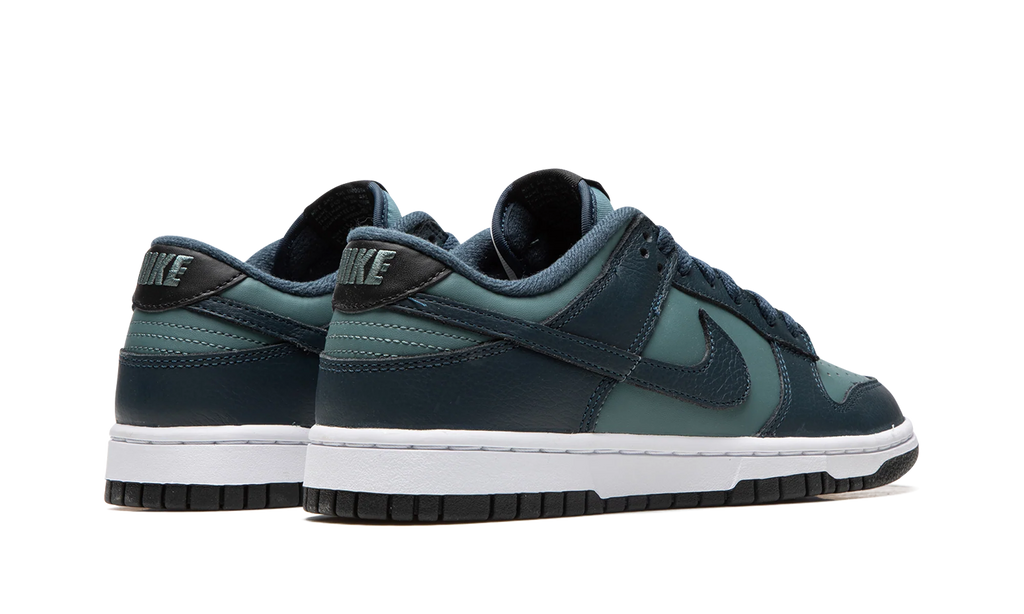 Dunk Low PRM "Armory Navy" DR9705 300