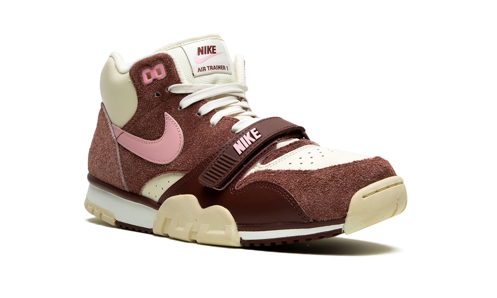 Air Trainer 1 "Valentine's Day" DM0522 201