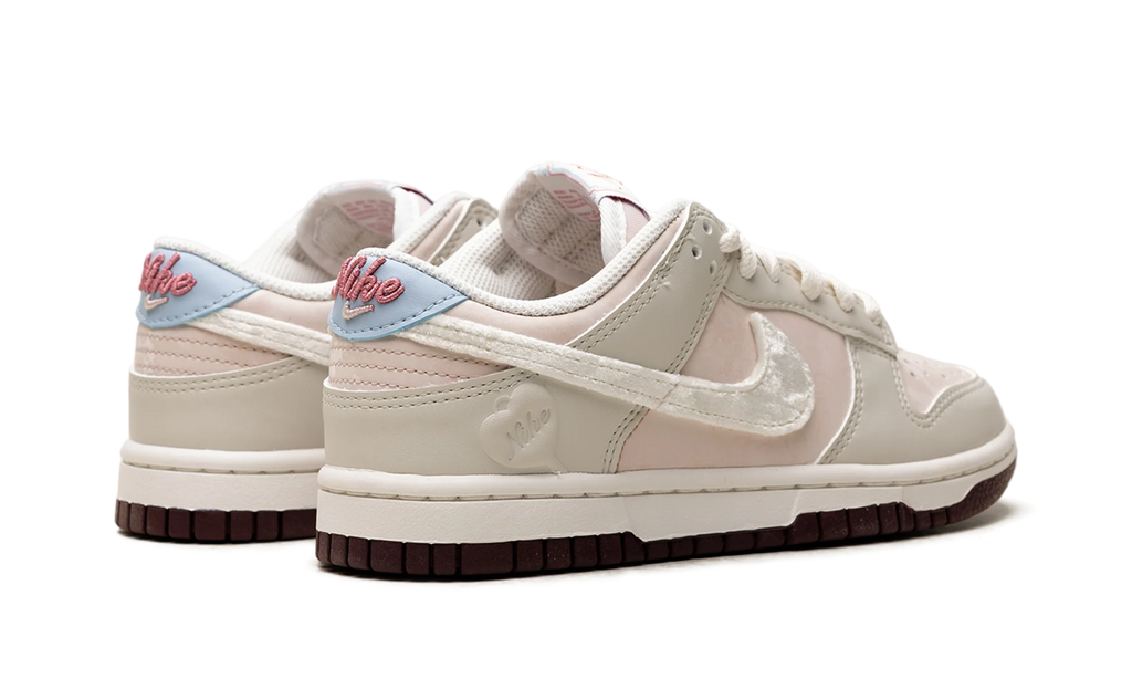 Nike Dunk Low WMNS "Valentine's Day" IQ1145 610