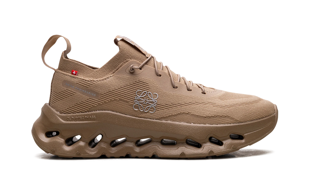 Cloudtilt WMNS "LOEWE Dark Sand" 3WD30313505