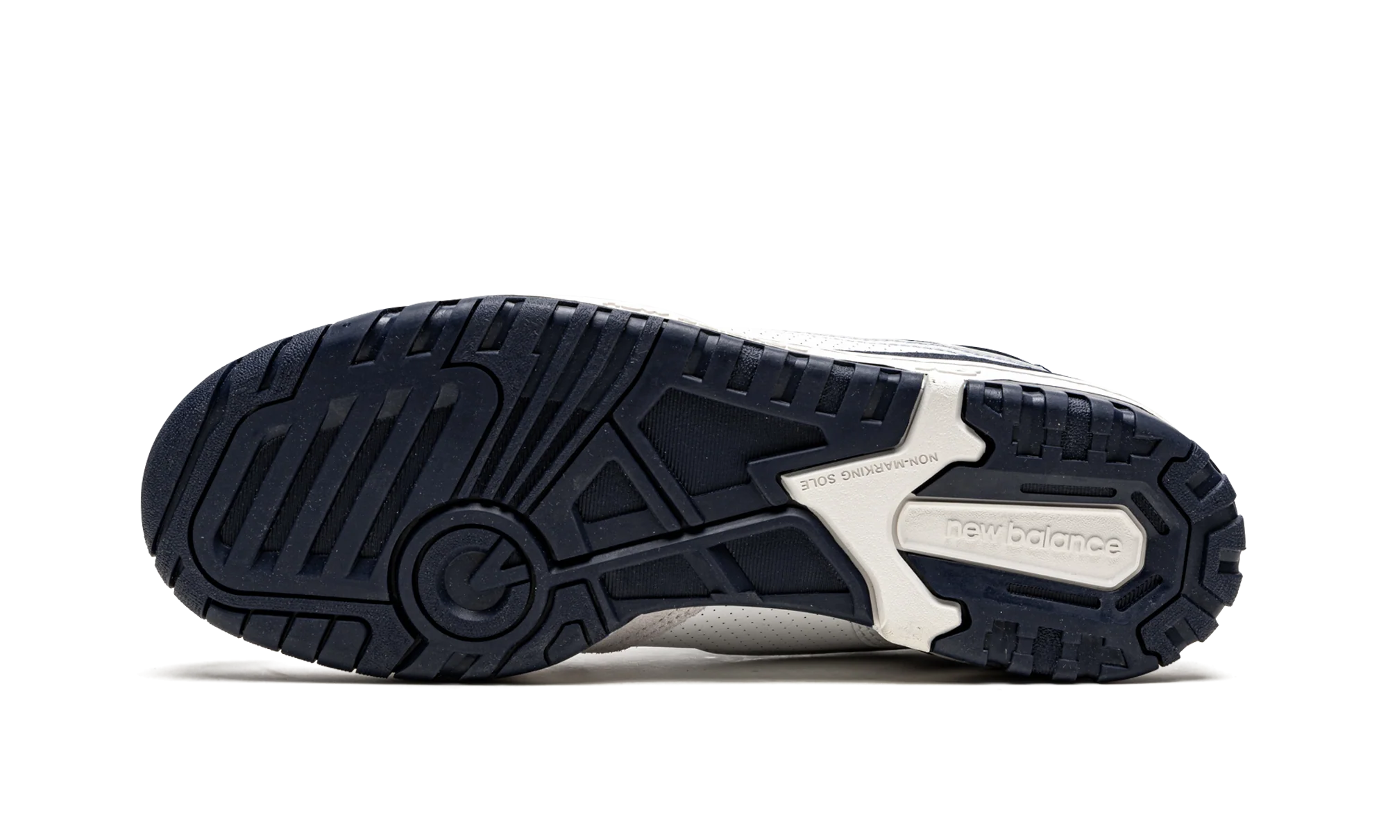 550 "White / Navy Blue" BB550WA1