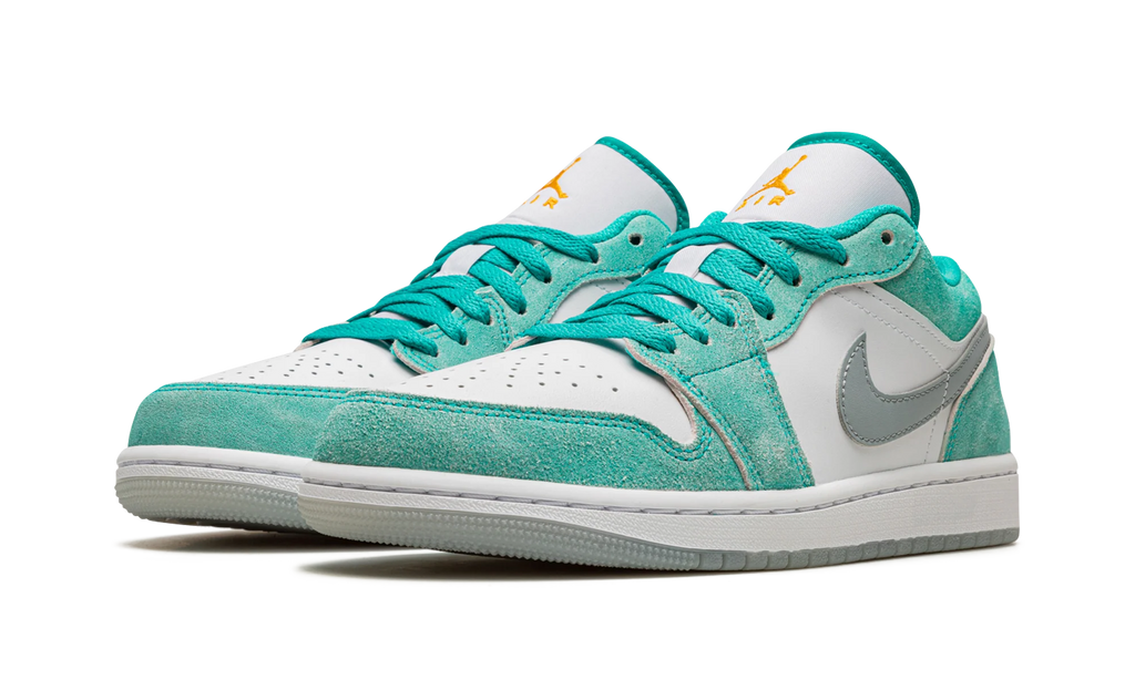 Air Jordan 1 Low SE "New Emerald" DN3705 301