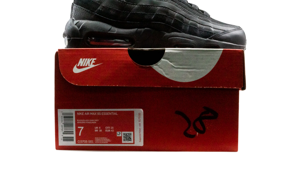Air Max 95 Essential "Triple Black" CI3705 001