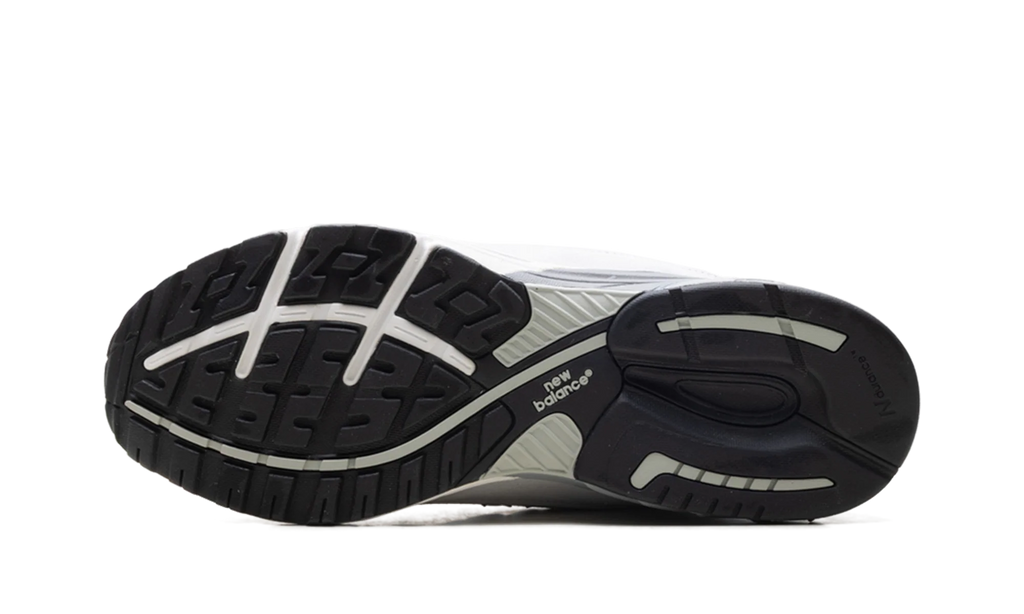 993 "MiUSA Reflection Medium Gray" U993RG