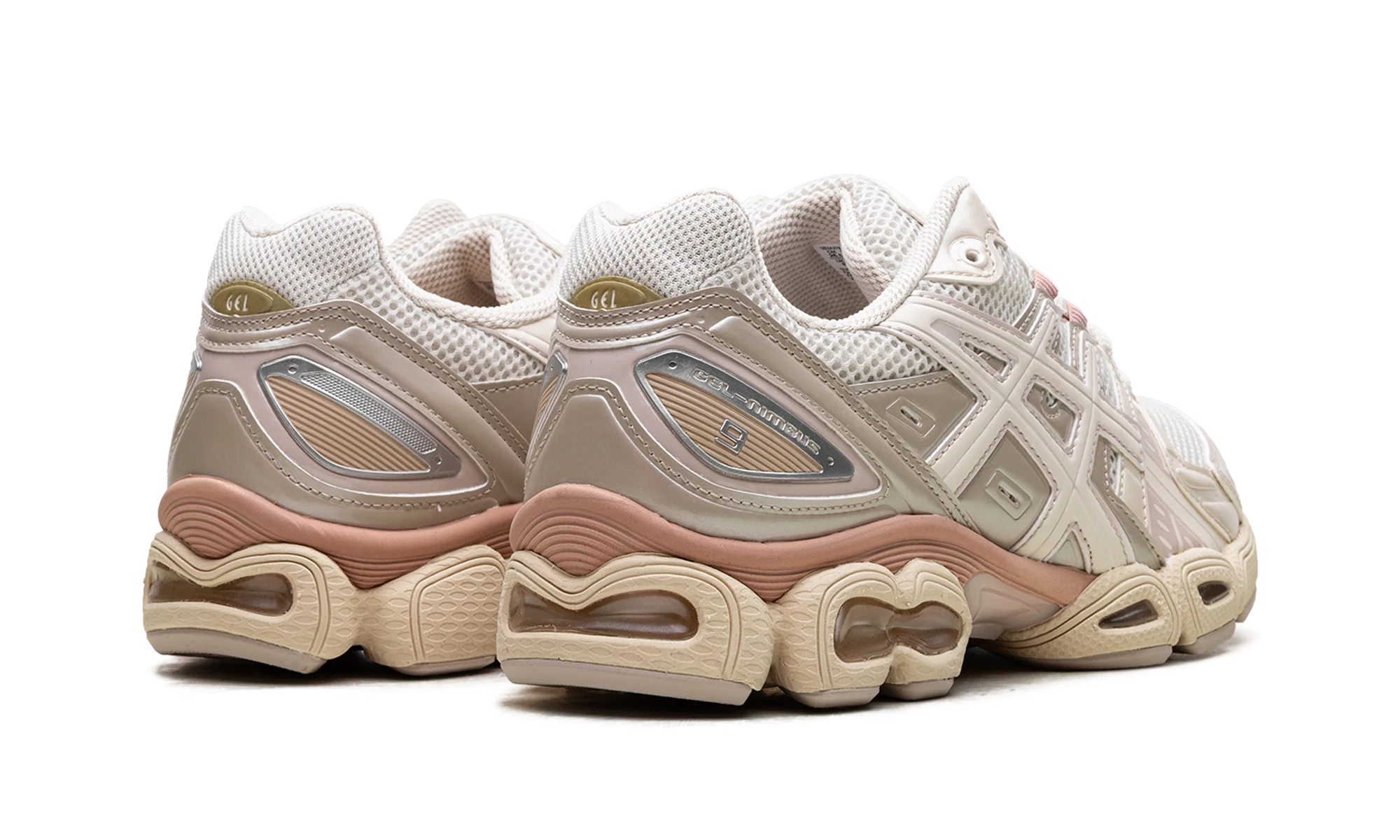 Gel Nimbus 9 WMNS "Pale Oak / Cream" 1202A278 201