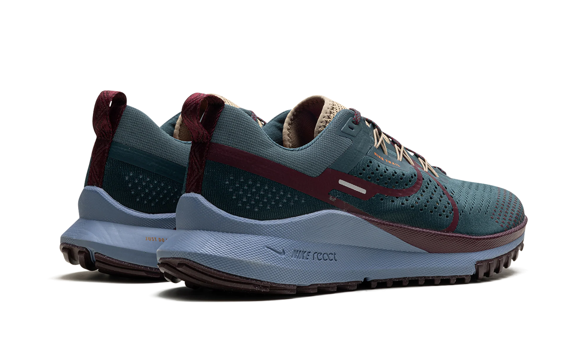 React Pegasus Trail 4 "Deep Jungle" DJ6158 300