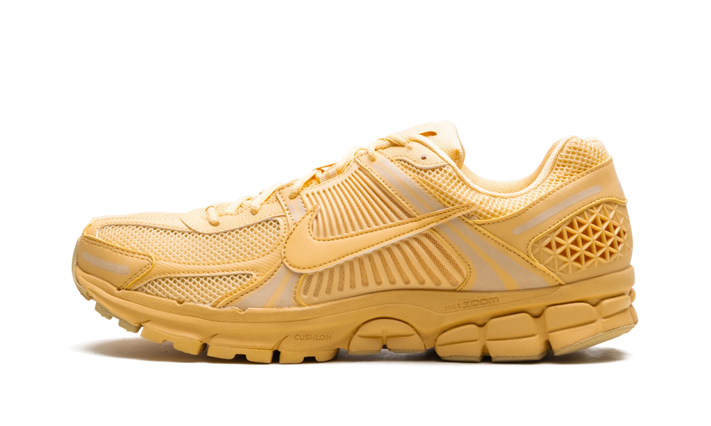 Zoom Vomero 5 "Celestial Gold" HF5493 200