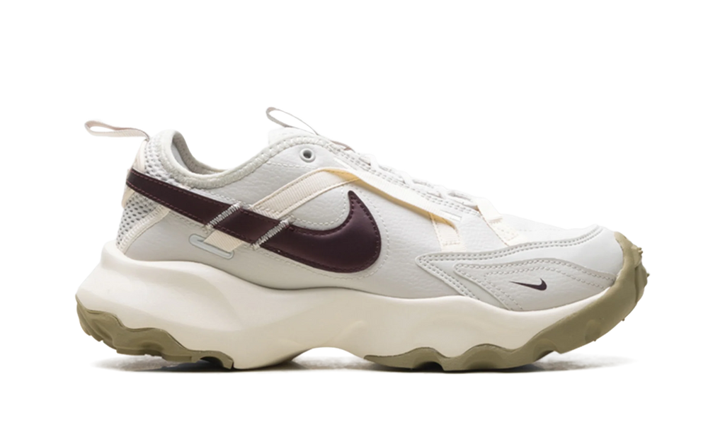 TC 7900 WMNS "Light Bone Burgundy Crush" DD9682 003