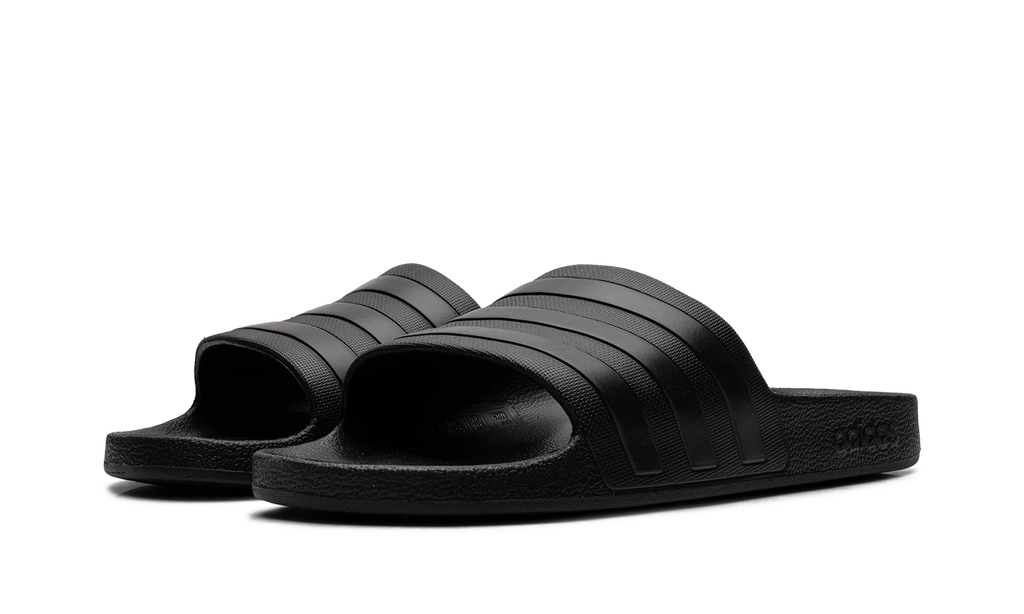 Adilette Aqua Slides "Core Black" f35550