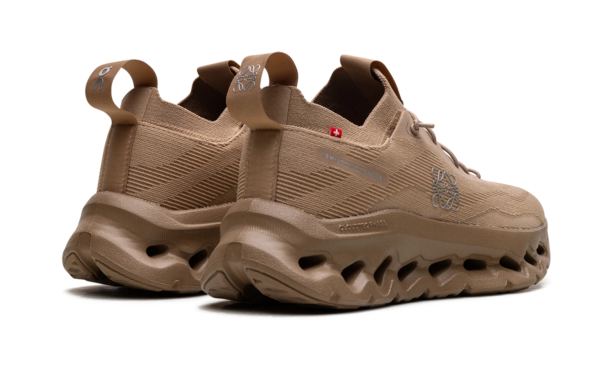 Cloudtilt WMNS "LOEWE Dark Sand" 3WD30313505