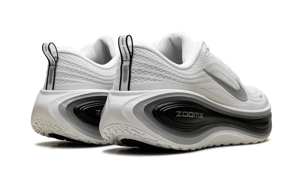 Vomero Plus "White Black Cool Grey" II7181 102