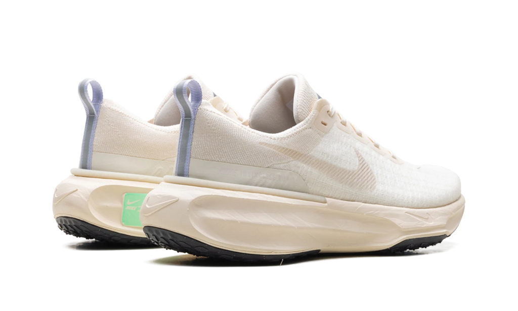 ZoomX Invincible Run 3 "Light Cream" DR2615 200