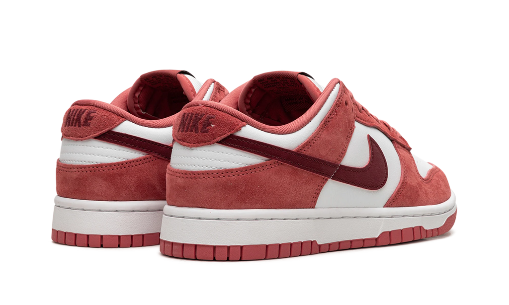 DUNK LOW WMNS "Valentine's Day" FQ7056 100