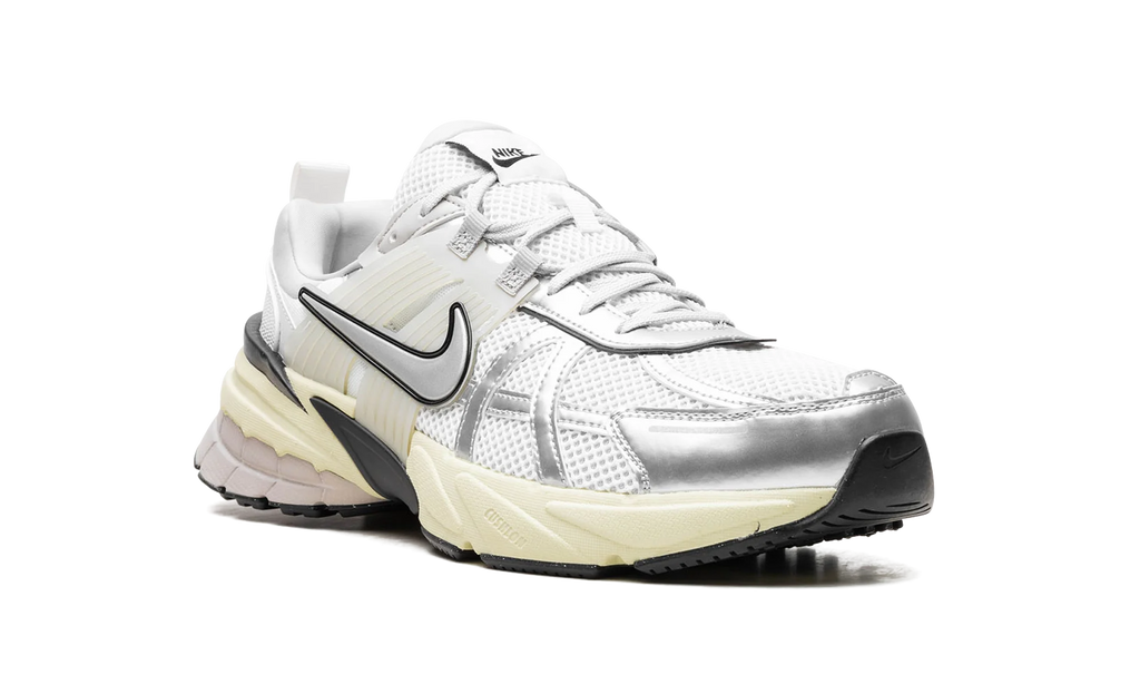 V2K Run "Pure Platinum Metallic Silver" HJ4497 100