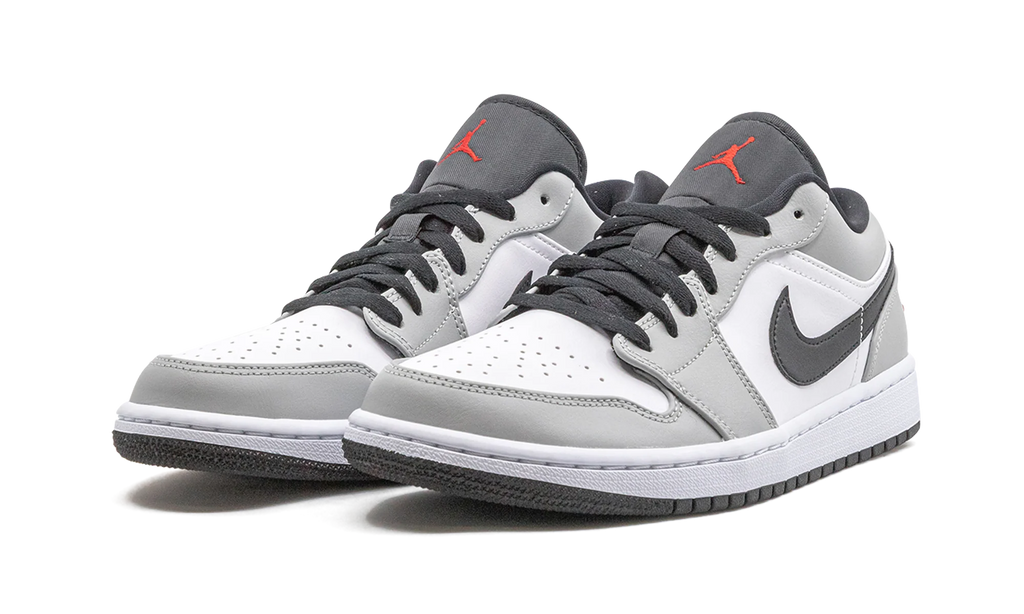 Air Jordan 1 Low "Light Smoke Grey" 553558 030