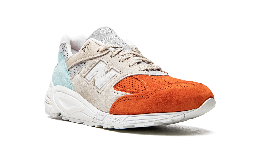990 v2 "Kith Cyclades" M990KC2