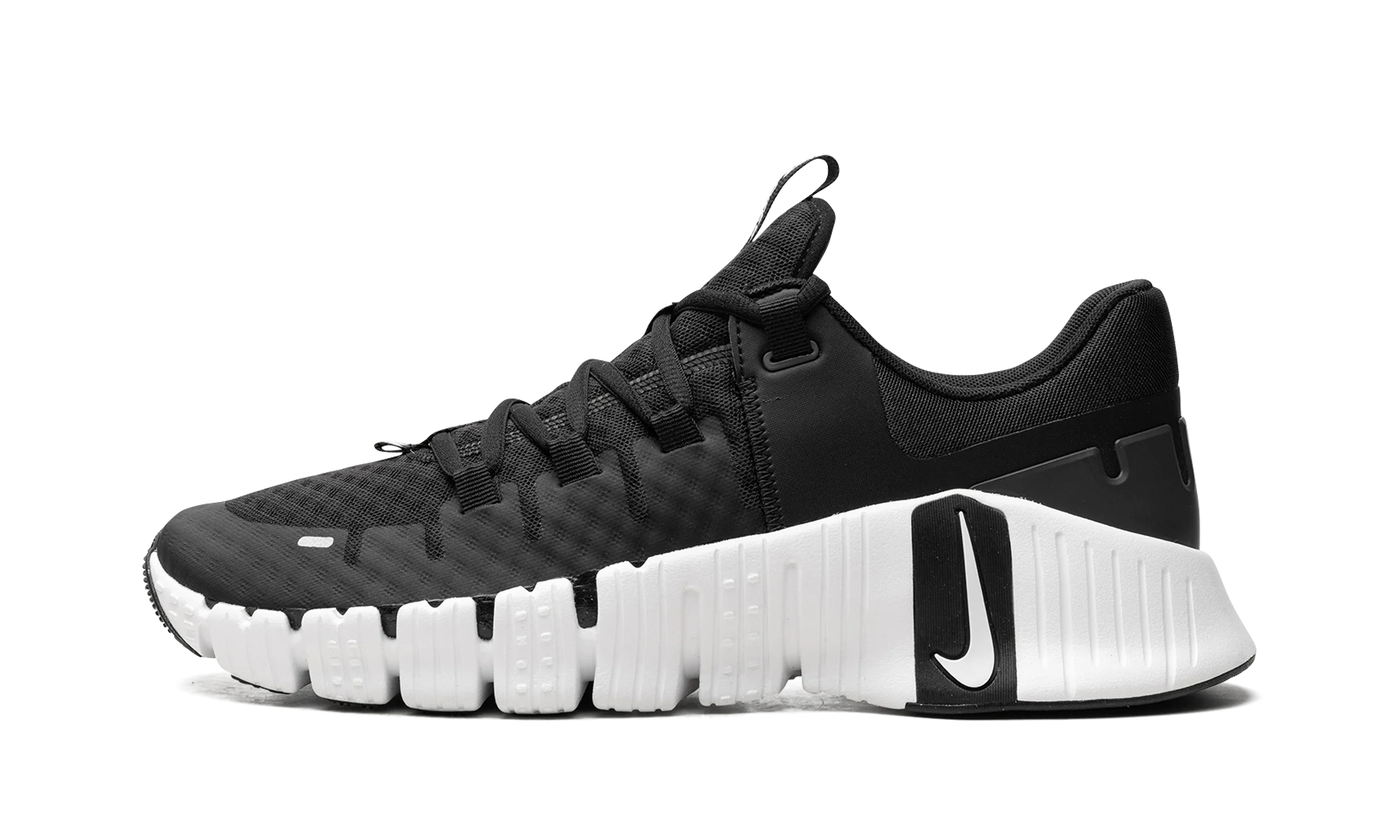 Free Metcon 5 "Black / White" DV3949 001