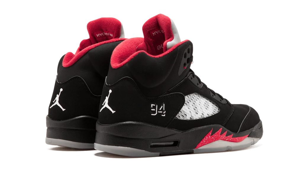 Air Jordan 5 Retro Supreme "Supreme" 824371 001