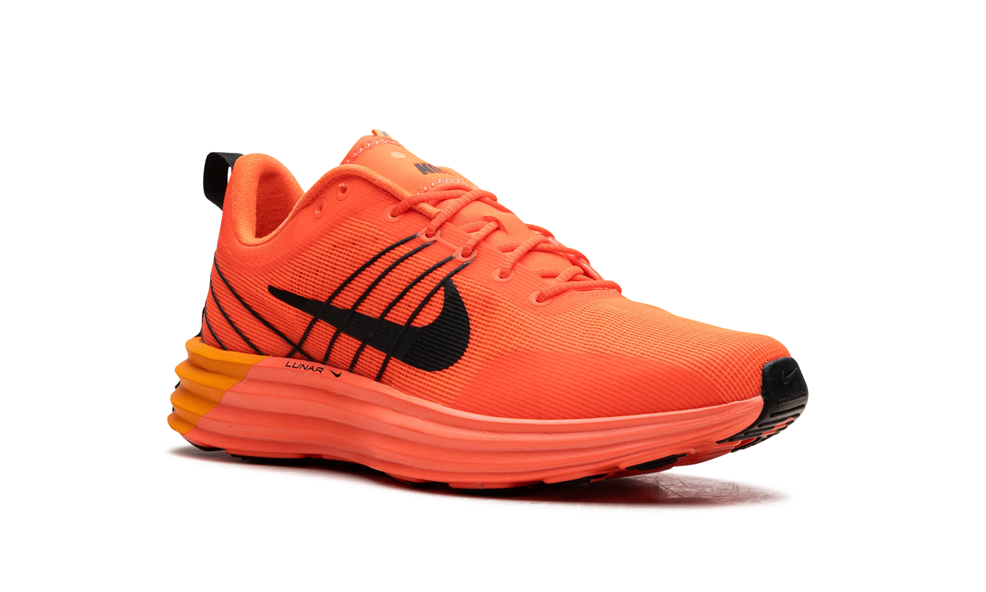 Lunar Roam "Hyper Crimson" HJ9145 809